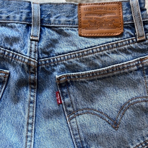 Levi’s Wedgie Women’s Jeans Size 25 Cropped - Picture 8 of 8